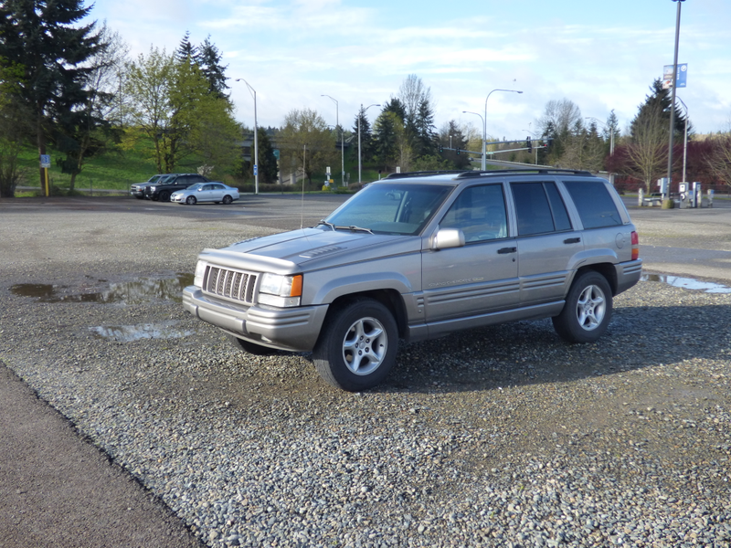 Illustration for article titled NW Rodarama - Parking Lot Gallery